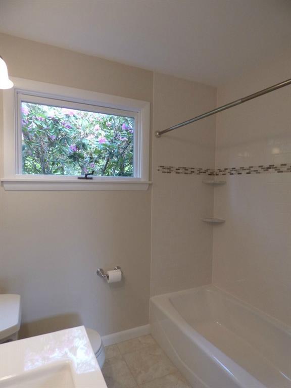 624 Gurnet Road Brunswick, ME 04011 - Photo 28 of 32 Bathroom
