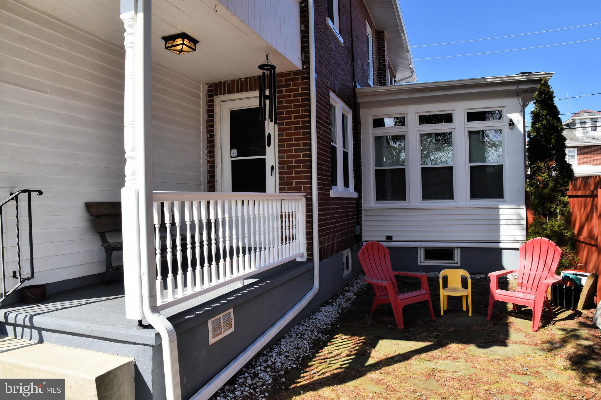 630 Walnut Street Emmaus, PA 18049 - Photo 40 of 43 Side porce