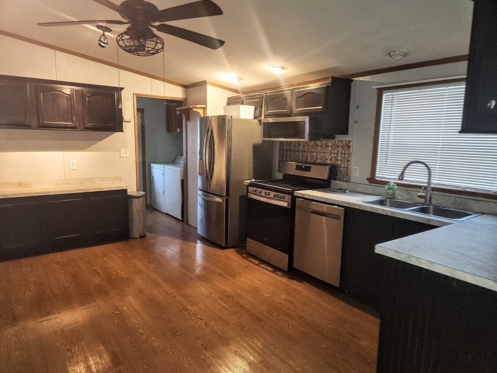 8 Chesapeake Road Holbrook, MA 02343 - Photo 12 of 27