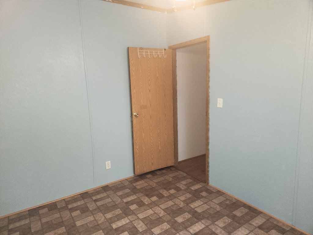 8 Chesapeake Road Holbrook, MA 02343 - Photo 20 of 27