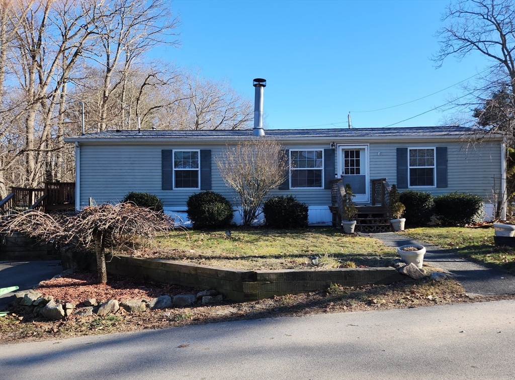 8 Chesapeake Road Holbrook, MA 02343 - Photo 2 of 27