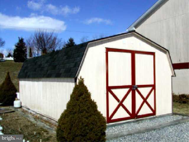 456 Stone Church Road Carlisle, PA 17015 - Photo 2 of 7 Gallery Image 2