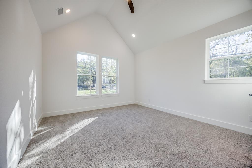 430 West Munson Street Denison, TX 75020 - Photo 13 of 25