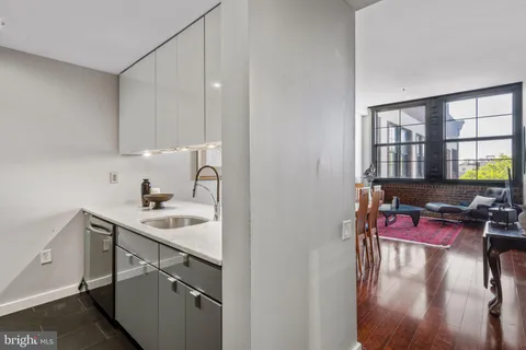 $375,000 | 315 New Street, Unit 618, Philadelphia, PA 19106