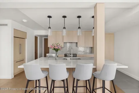 $13,990,000 | 360 Wood Road, Unit 501, Snowmass Village, CO 81615