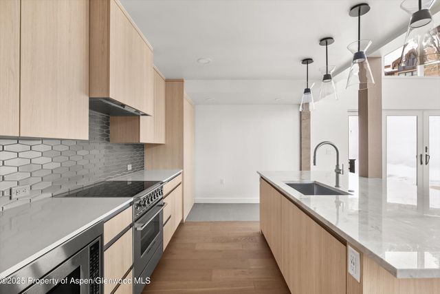 $13,990,000 | 360 Wood Road, Unit 501, Snowmass Village, CO 81615