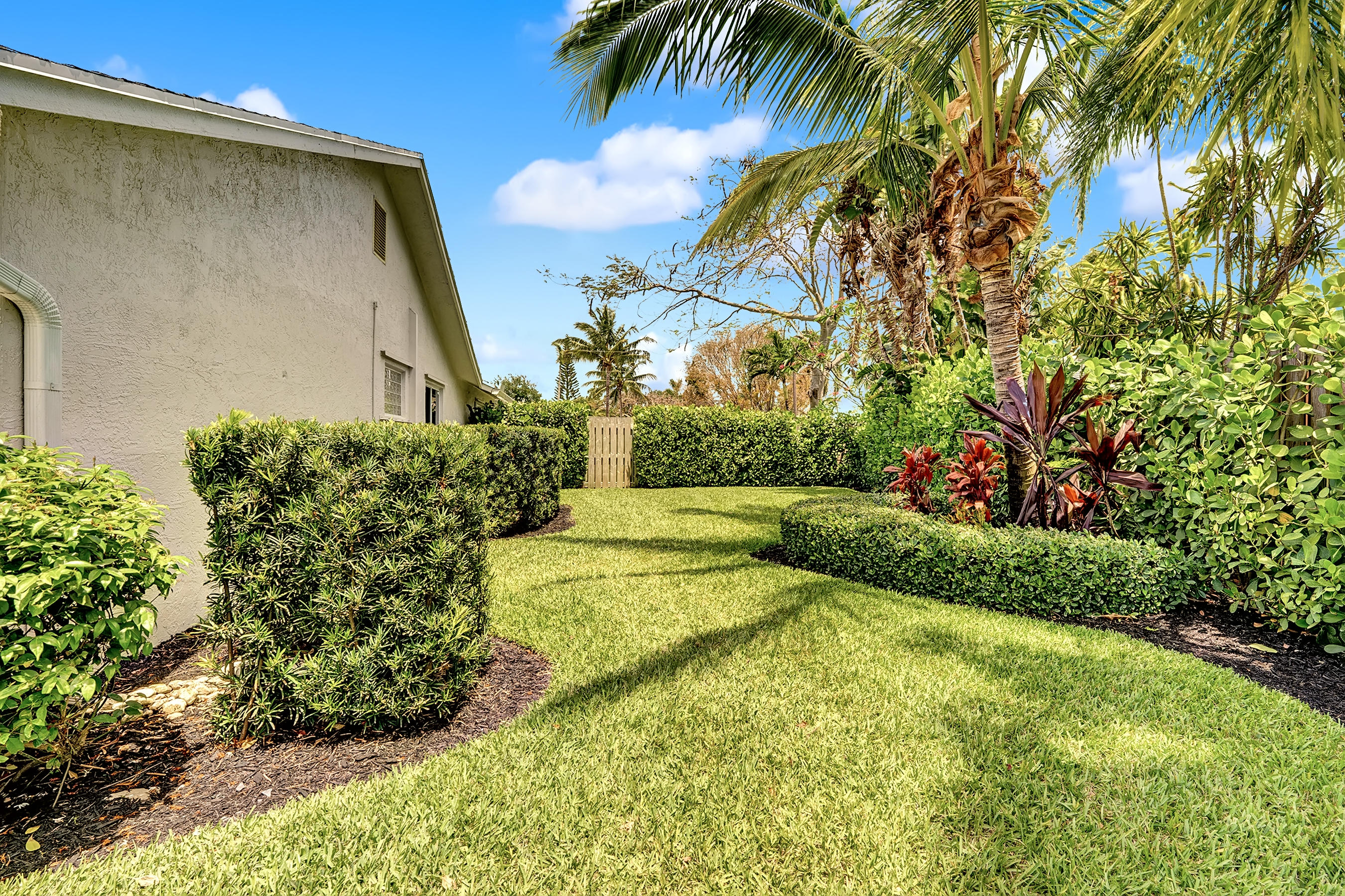 415 Enfield Road Delray Beach, FL 33444 - Photo 36 of 38 DSC01768