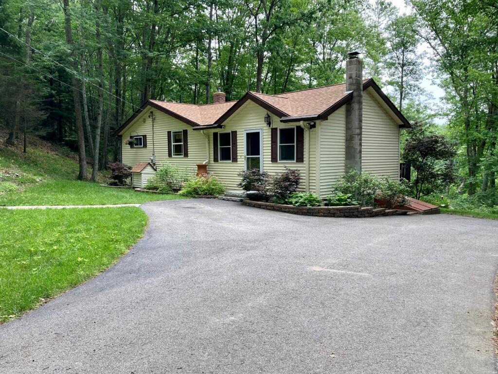 66 Old Falls Pond Road Alfred, ME 04002 - Photo 3 of 39 Front of House/Driveway