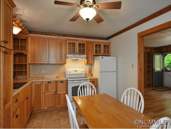 314 Little Cove Road Waynesville, NC 28786 - Photo 3 of 14 Gallery Image 3