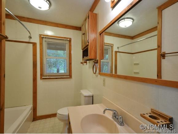 314 Little Cove Road Waynesville, NC 28786 - Photo 6 of 14 Gallery Image 6