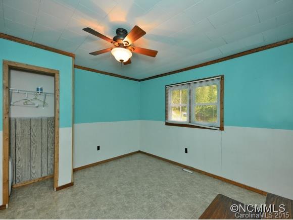 314 Little Cove Road Waynesville, NC 28786 - Photo 7 of 14 Gallery Image 7