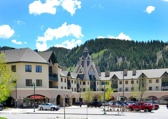 $925,000 | 240 Chapel Place, Unit BR328, Avon, CO 81620