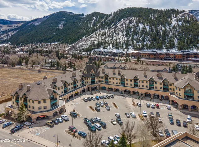 $925,000 | 240 Chapel Place, Unit BR328, Avon, CO 81620