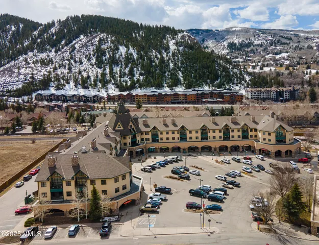 $925,000 | 240 Chapel Place, Unit BR328, Avon, CO 81620