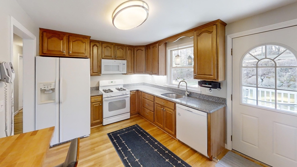 83 Lowell Road Westford, MA 01886 - Photo 11 of 28 Gallery Image 11