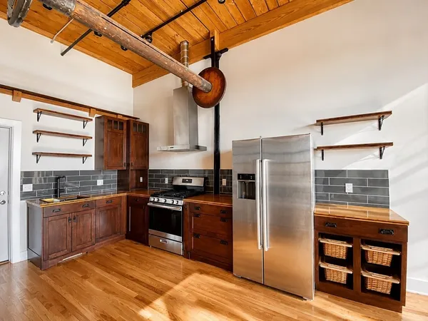 $2,400 | 491 Dutton Street, Unit 505, Lowell, MA 01854
