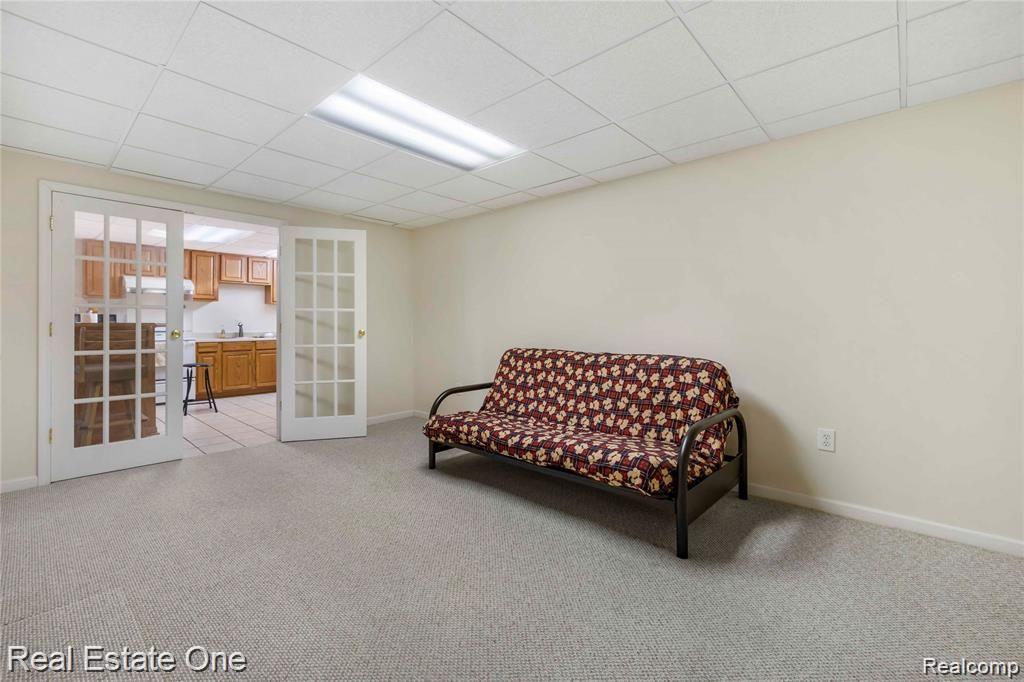 2049 Mapleridge Road Rochester Hills, MI 48309 - Photo 29 of 38