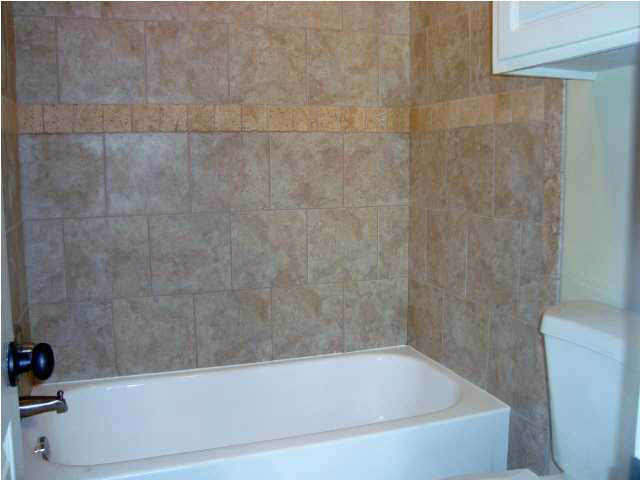 121 Brandy Run Road Brandon, MS 39047 - Photo 12 of 16 Master tub/toilet area