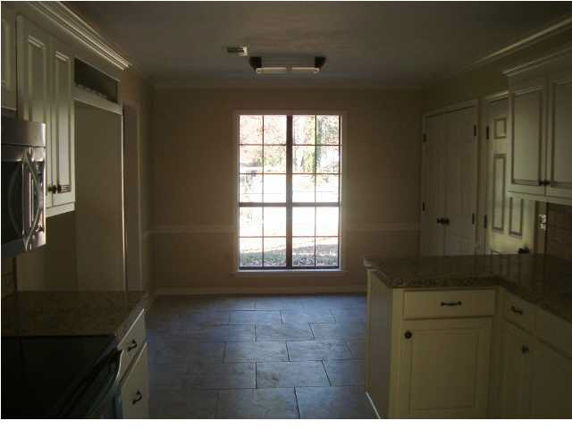 121 Brandy Run Road Brandon, MS 39047 - Photo 7 of 16 From dining into kitchen and breakfast