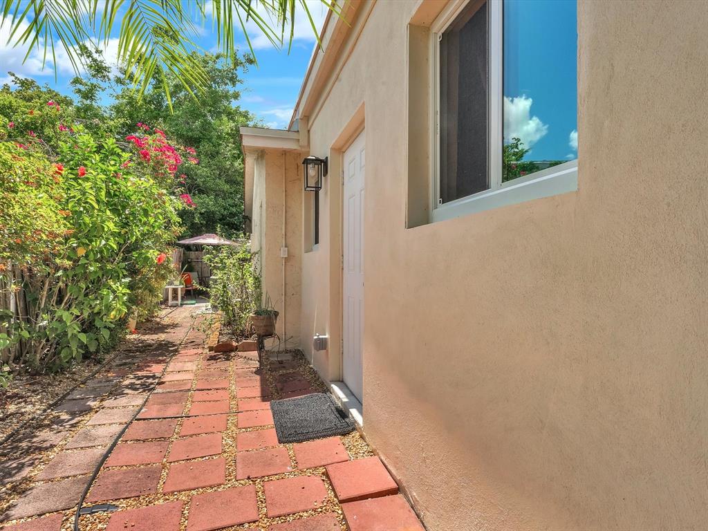 6171 Southwest 6th Street Margate, FL 33068 - Photo 31 of 34