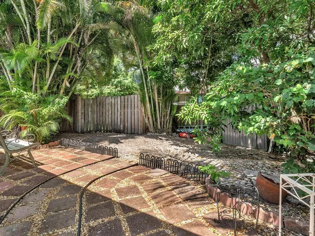 $389,000 | 6171 Southwest 6th Street, Margate, FL 33068