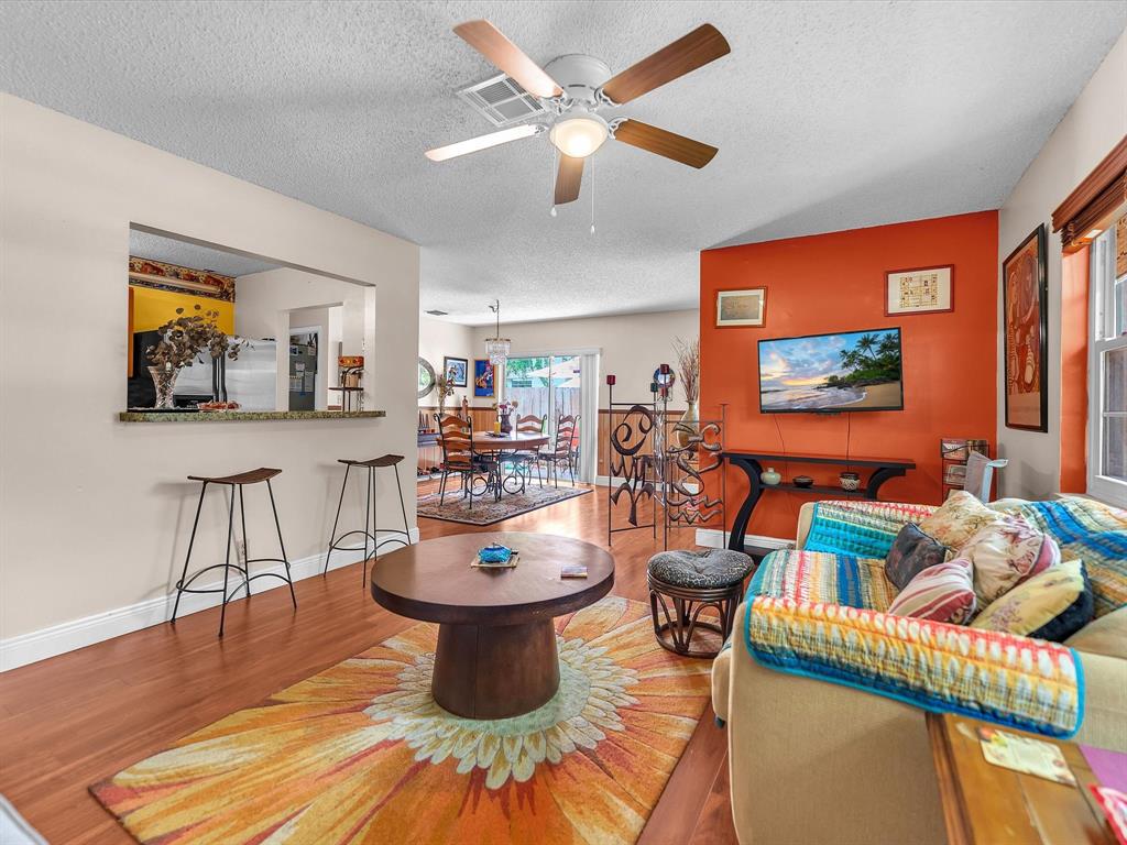 6171 Southwest 6th Street Margate, FL 33068 - Photo 5 of 34