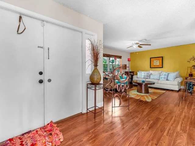 $389,000 | 6171 Southwest 6th Street, Margate, FL 33068