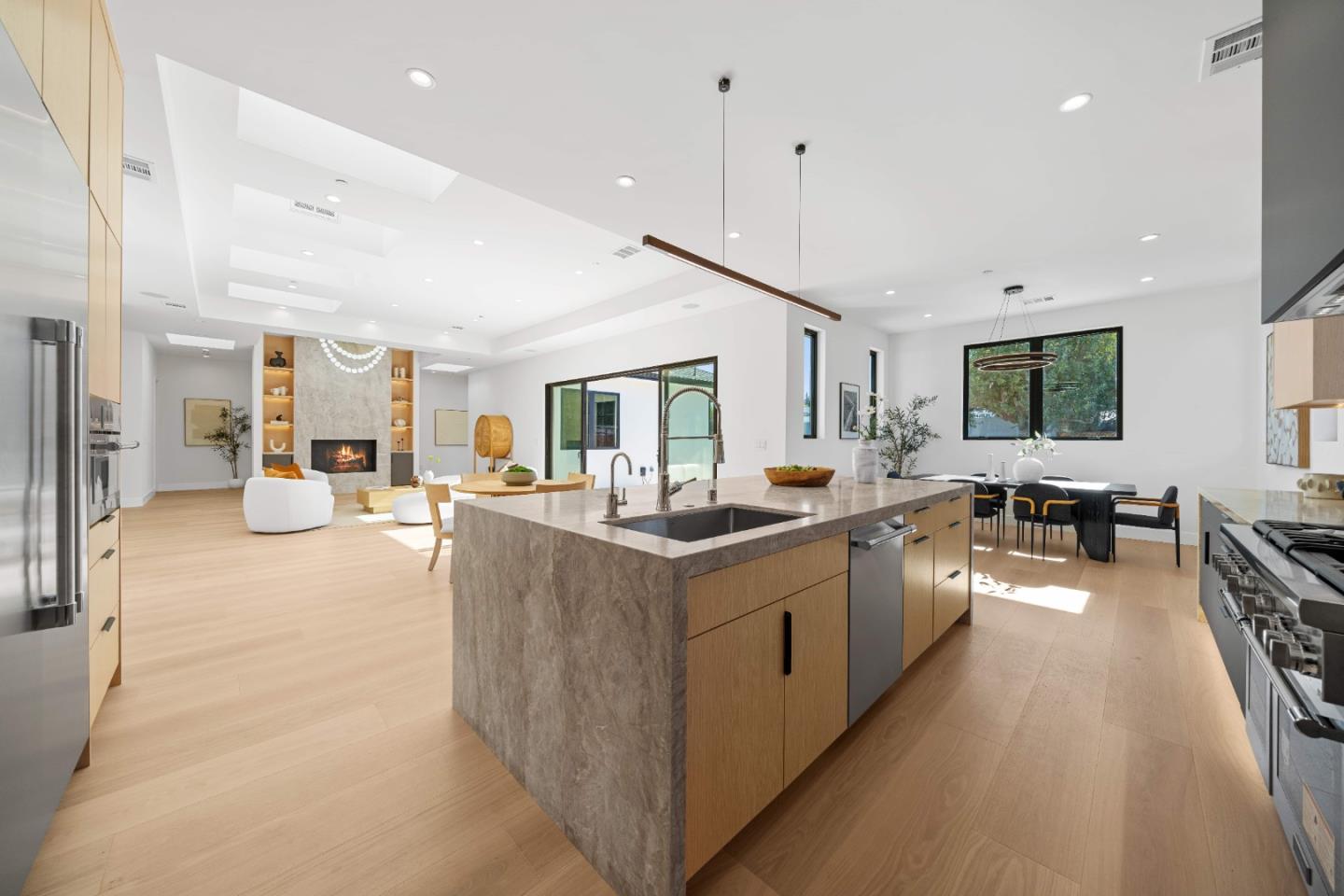 89 Centre Street Mountain View, CA 94041 - Photo 20 of 56