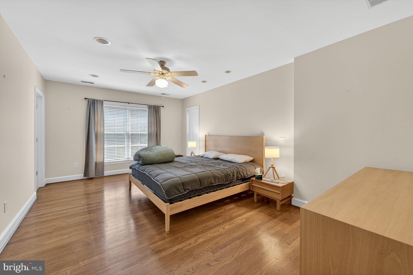 5105 34th Street Northwest Washington, DC 20008 - Photo 23 of 26