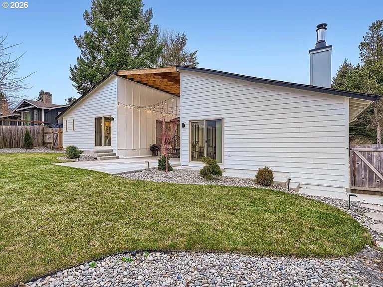 3110 Northwest Kent Street Camas, WA 98607 - Photo 3 of 31 Gallery Image 3