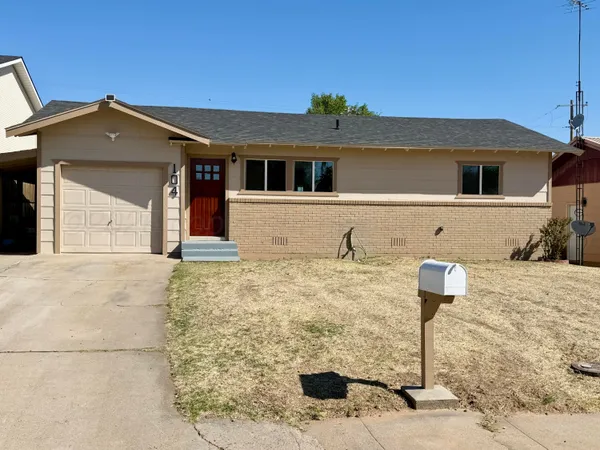 $104,900 | 104 Warwick Street, Borger, TX 79007
