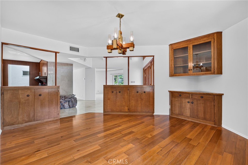 10401 Wystone Avenue Porter Ranch, CA 91326 - Photo 15 of 62