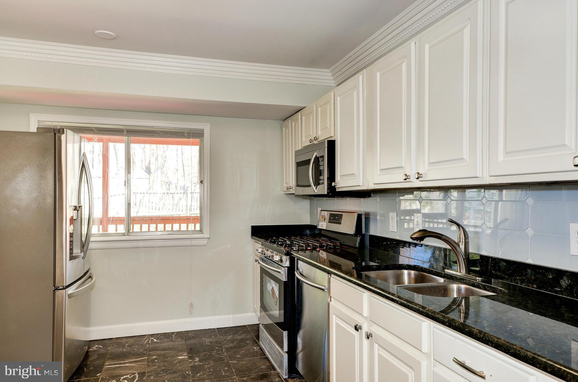 805 Montrose Road Rockville, MD 20852 - Photo 10 of 30 Kitchen