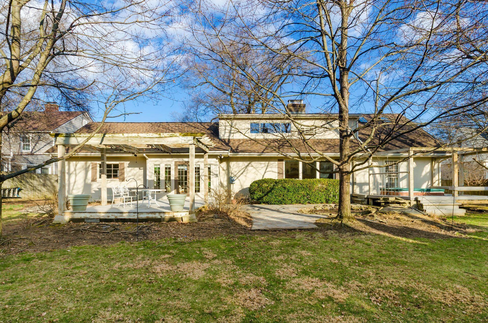 41 South Broadleigh Road Columbus, OH 43209 - Photo 41 of 50 Private Space with Mature Landscape!