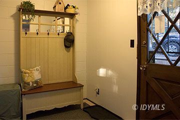 25079 Rim Rock Road Idyllwild, CA 92549 - Photo 11 of 31 Enterance