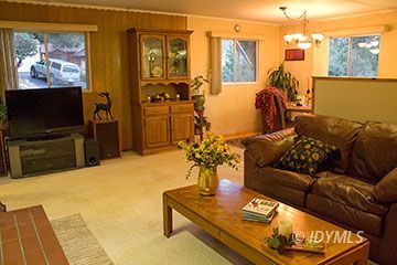 25079 Rim Rock Road Idyllwild, CA 92549 - Photo 13 of 31 Livingroom