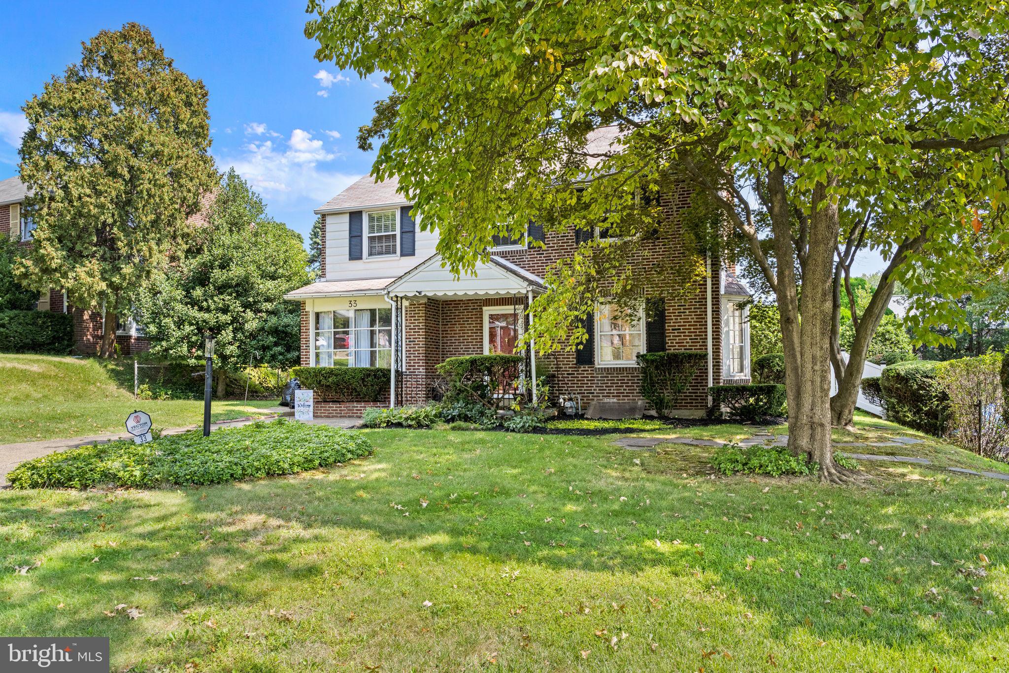 33 Dewey Road Cheltenham, PA 19012 - Photo 2 of 46 Gallery Image 2