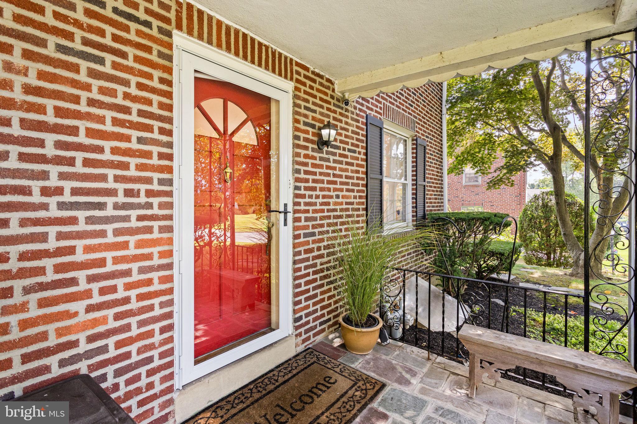 33 Dewey Road Cheltenham, PA 19012 - Photo 3 of 46 Gallery Image 3