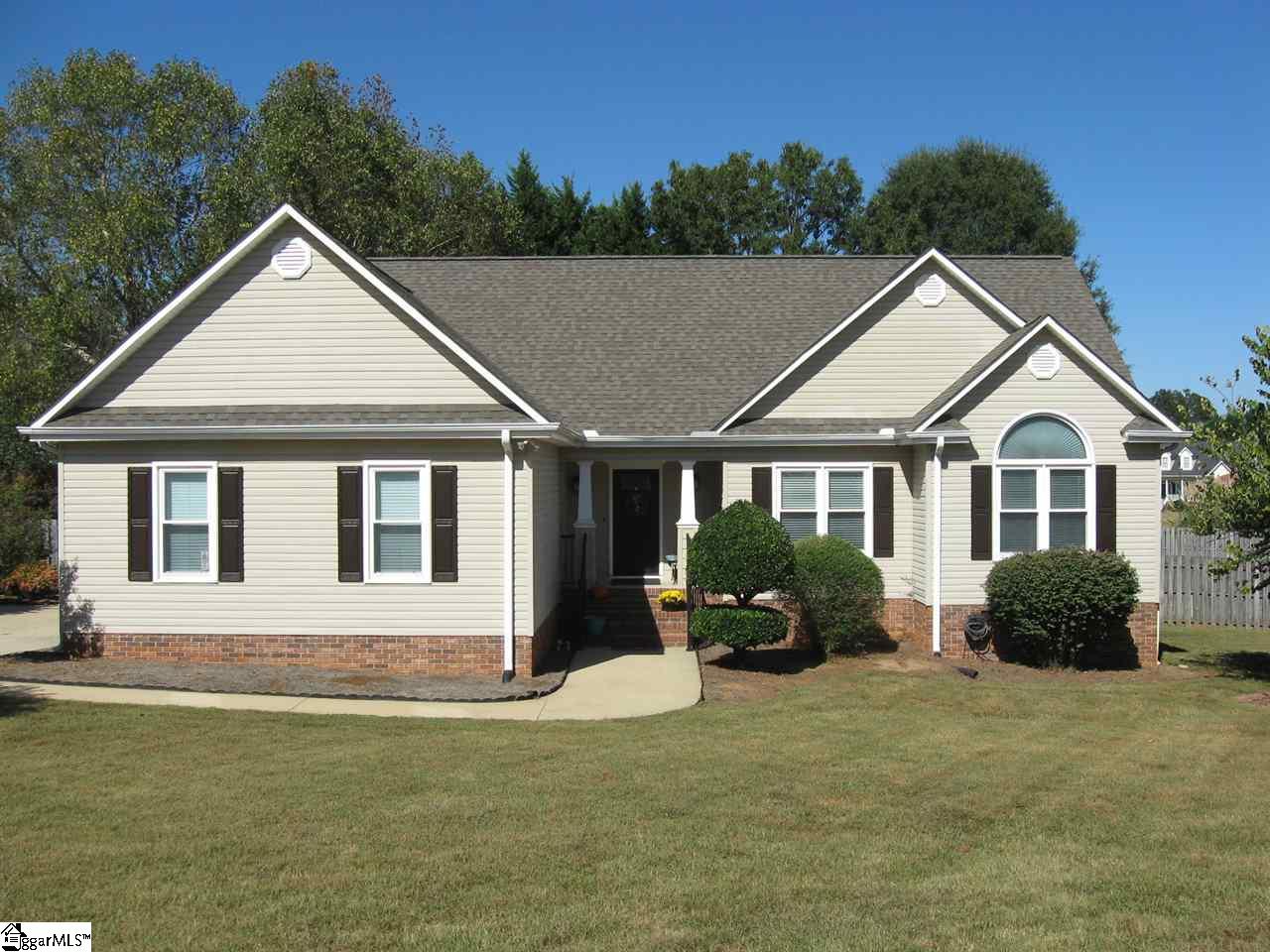 9 Farmstead Way Fountain Inn, SC 29644 - Photo 2 of 20