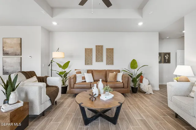 $304,950 | 901 Indigo Sky Street, El Paso, TX 79928