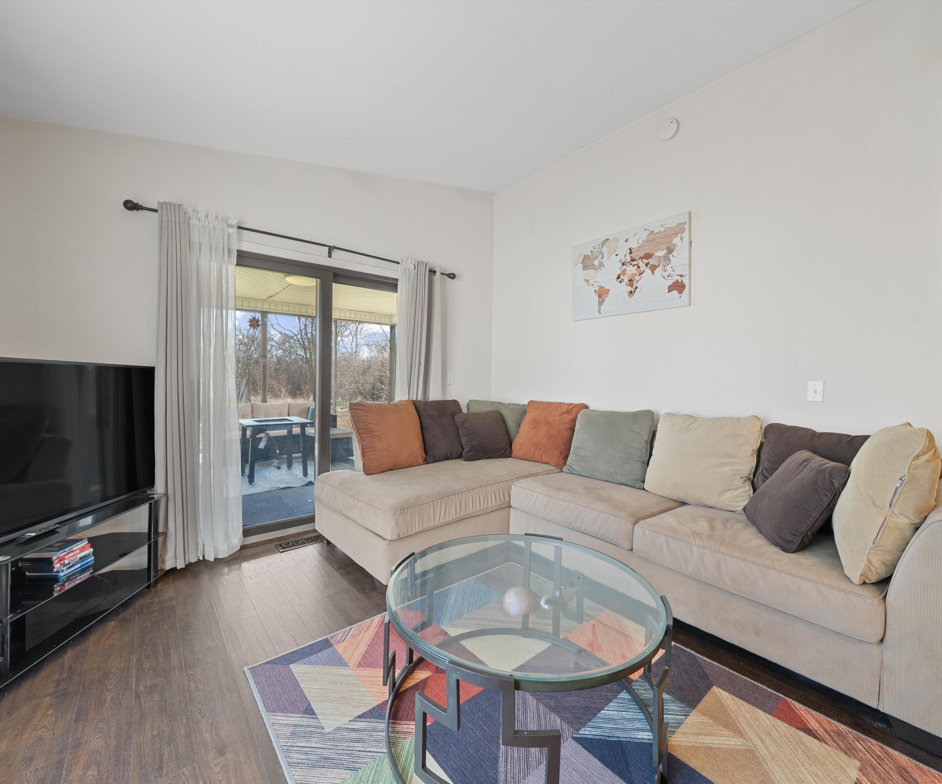 680 Leveque Circle Carleton, MI 48117 - Photo 14 of 35 34-DSC02385