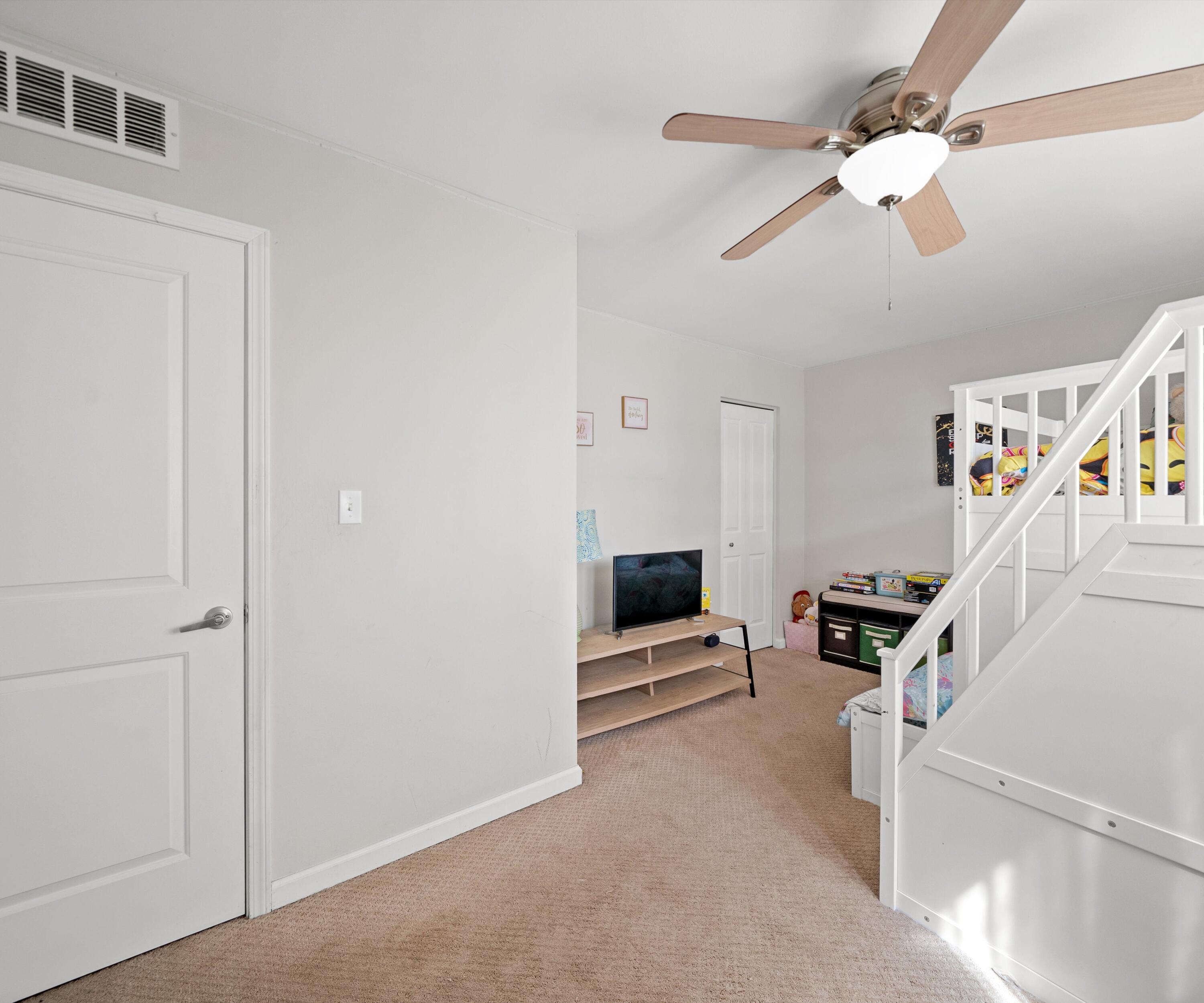 680 Leveque Circle Carleton, MI 48117 - Photo 19 of 35 17-DSC02320