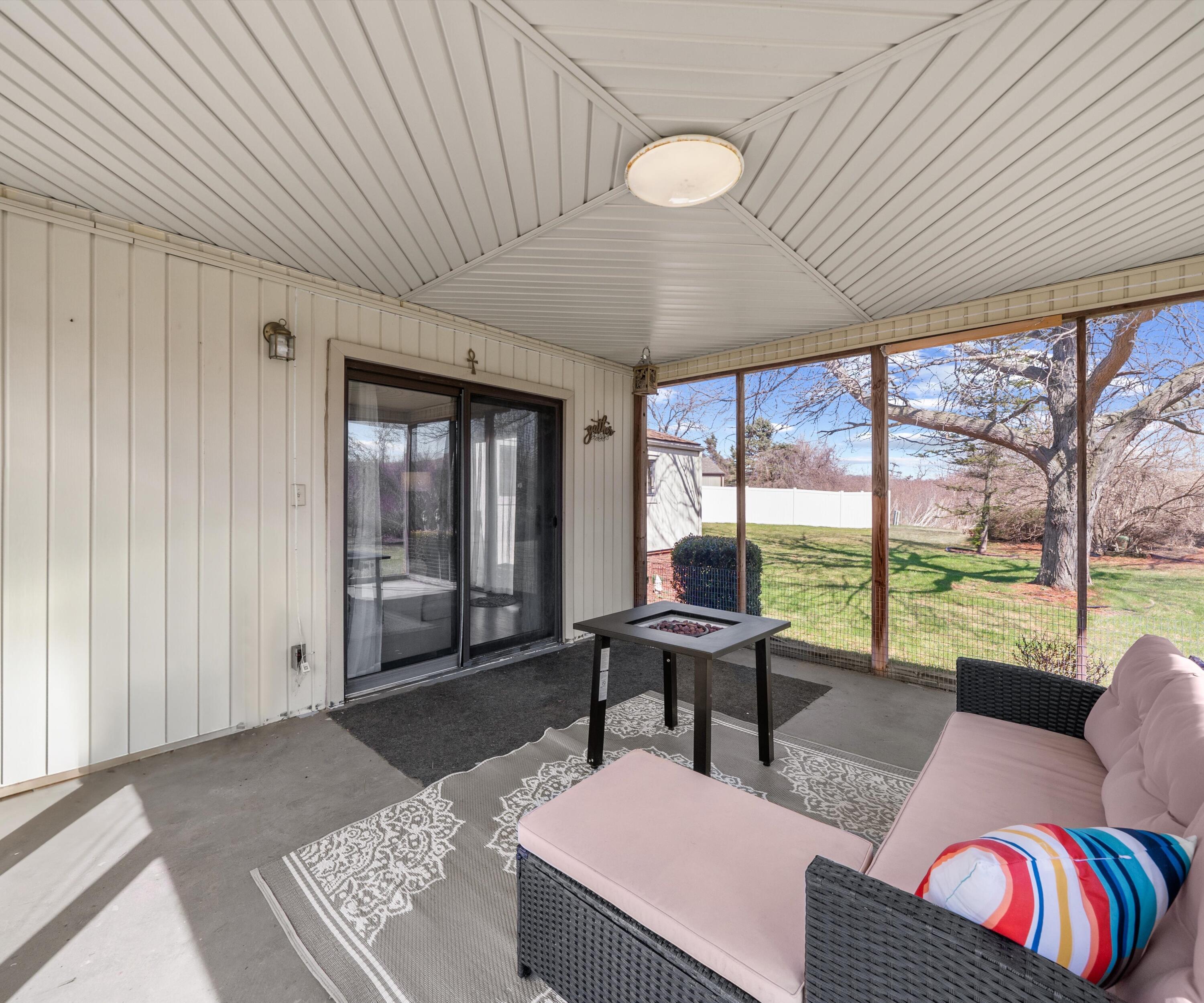 680 Leveque Circle Carleton, MI 48117 - Photo 28 of 35 25-DSC02344