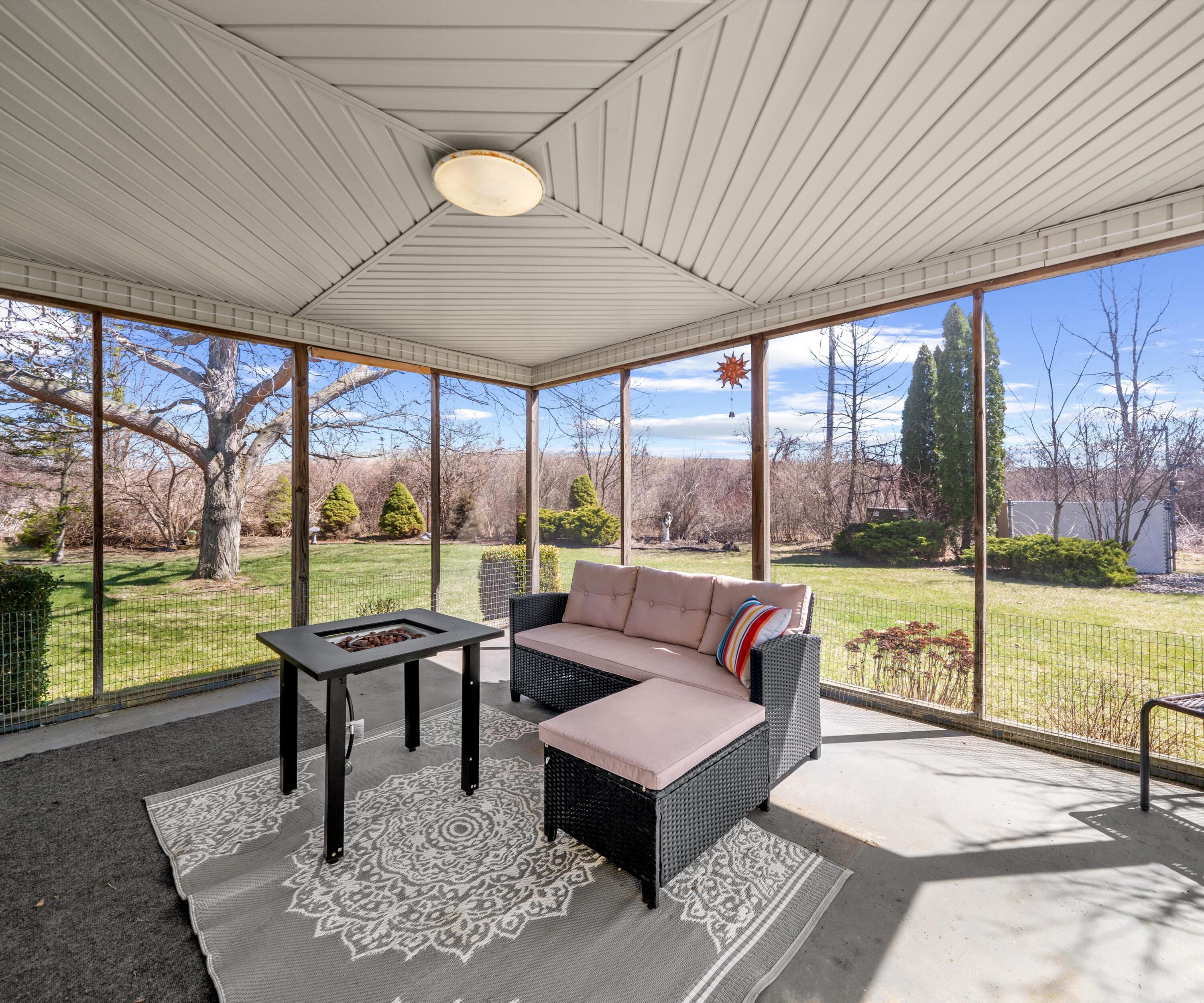 680 Leveque Circle Carleton, MI 48117 - Photo 29 of 35 26-DSC02347