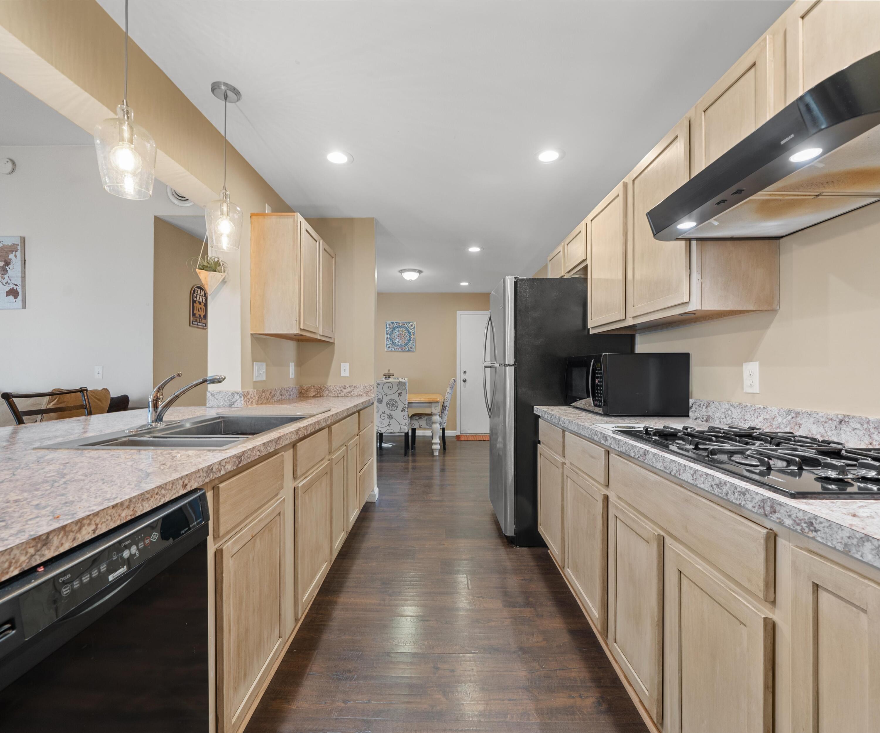 680 Leveque Circle Carleton, MI 48117 - Photo 10 of 35 30-DSC02367