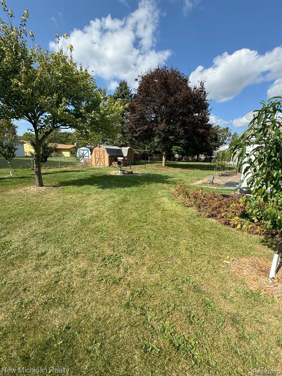 5524 Colony Road Grand Blanc, MI 48439 - Photo 4 of 22