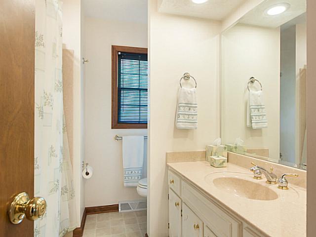 5058 Smothers Road Westerville, OH 43081 - Photo 13 of 25 Gallery Image 13