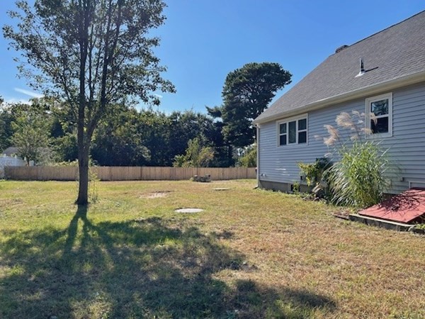 83 Maple Springs Road Wareham, MA 02571 - Photo 3 of 17 Gallery Image 3