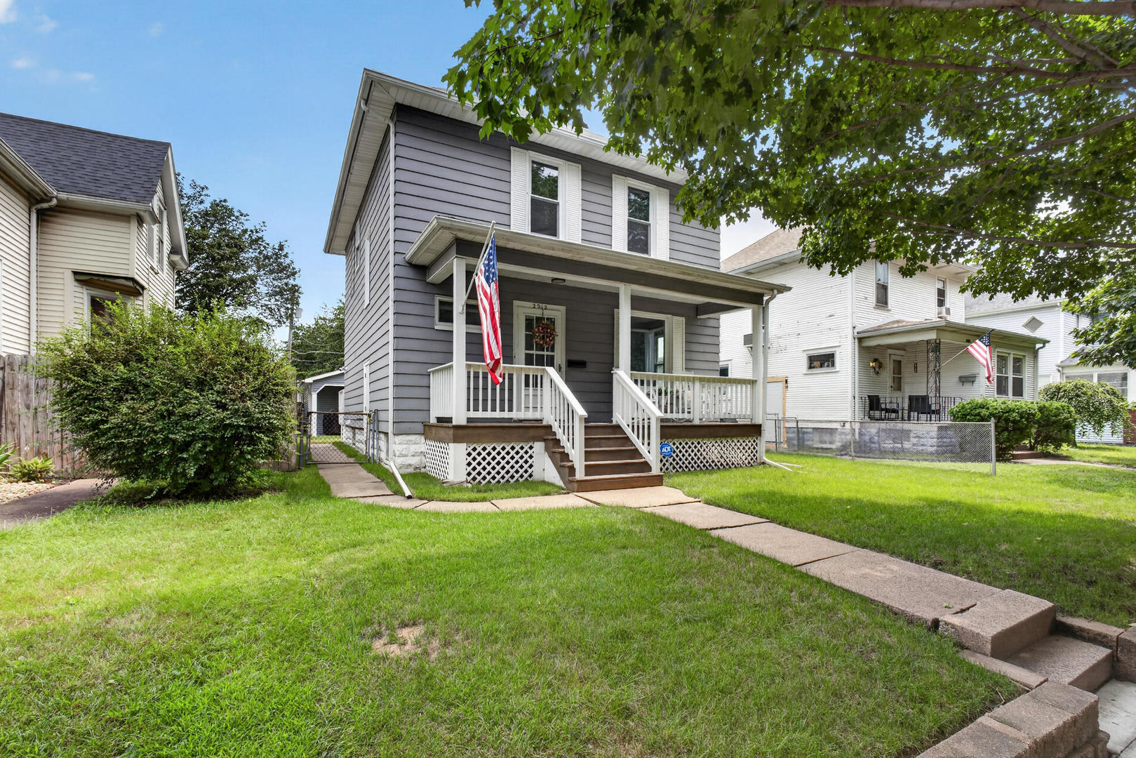 2012 15th Street Moline, IL 61265 - Photo 4 of 29 Gallery Image 4