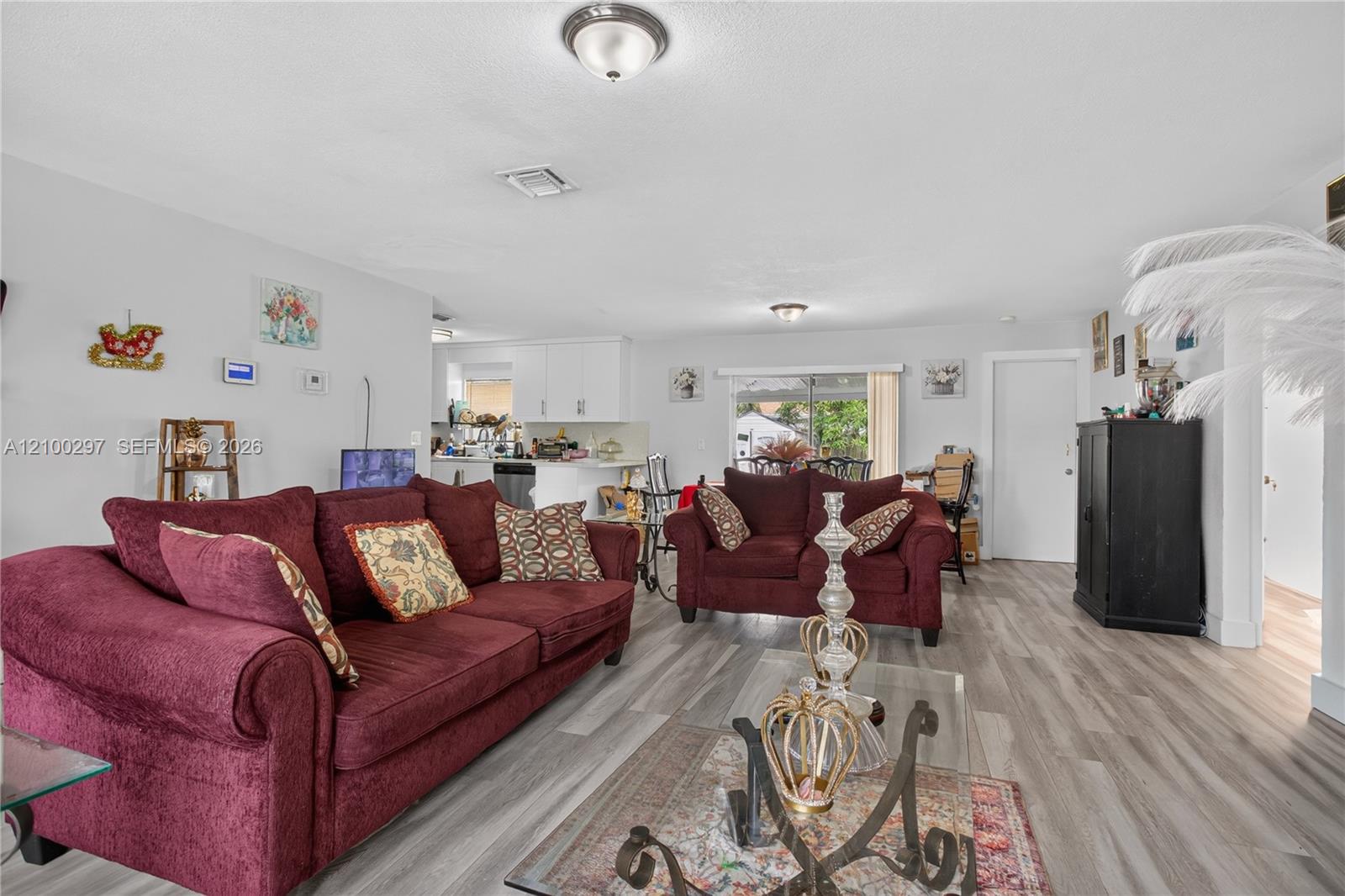 425 Northwest 18th Court Pompano Beach, FL 33060 - Photo 7 of 27 Gallery Image 7